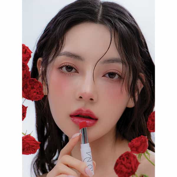B.o.m Dewy Lip Balm 02 Pure Red - 7 Colours - Lip Moisturizing To Protect Sensitive Lips - 4.5G