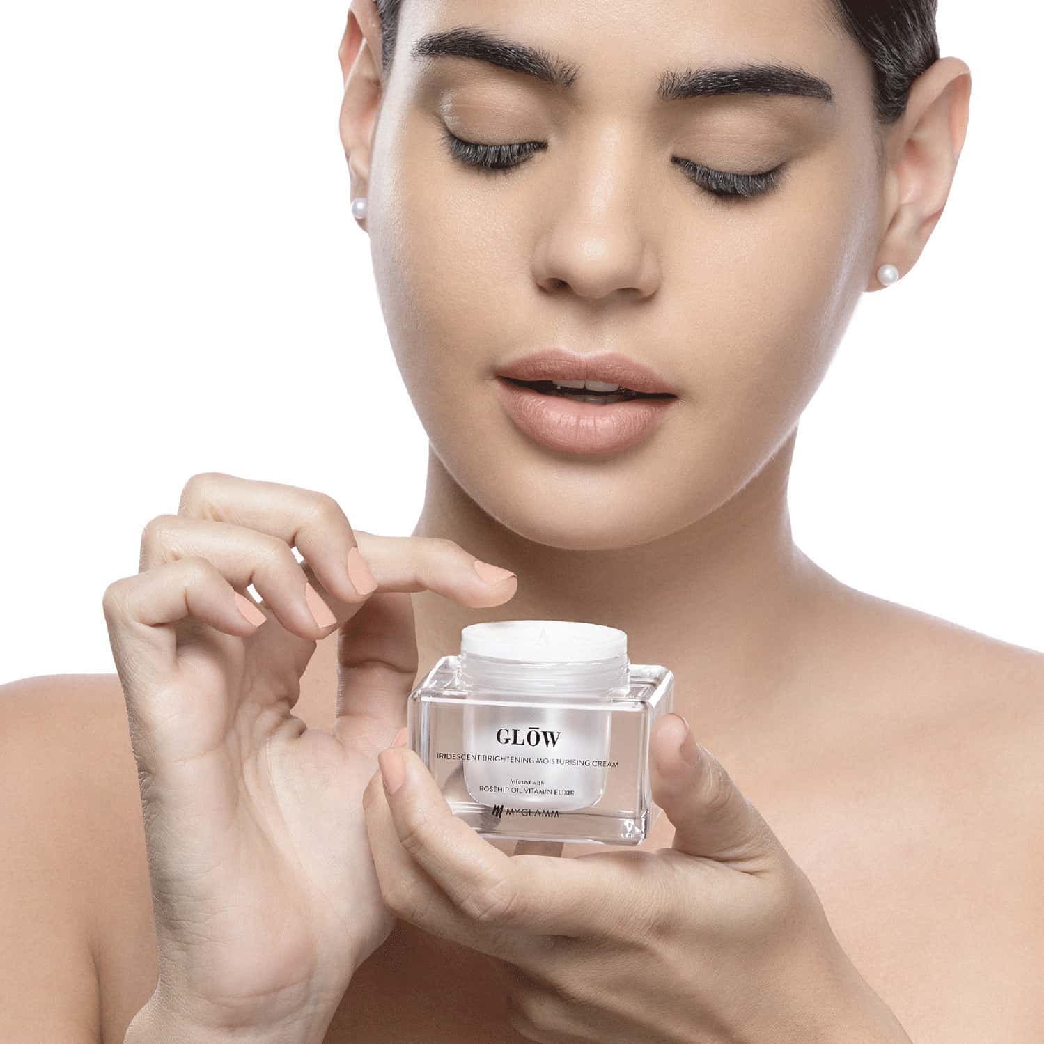 Buy MYGLAMM GLOW IRIDESCENT BRIGHTENING MOISTURISING CREAM Online & Get