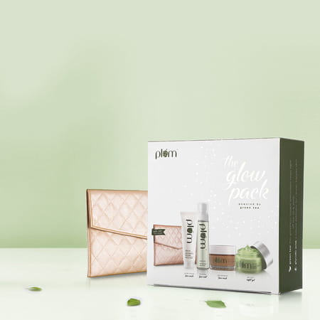 Plum Green Tea Glow Pack Gift Set : Face Wash, Face Mask, Night Cream, & Face Mist | For Oily Skin