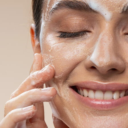 Nat Habit Acne Control & Glowing Skin Purifying Bitter Milk Face Wash (100g)