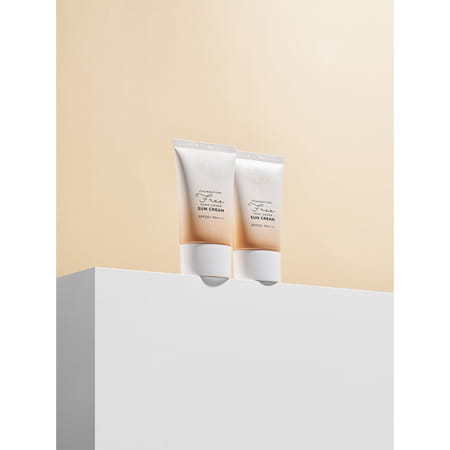 B.o.m Foundation Free Tone Cover Sun Cream Spf50+Pa++++ - Foundation Free Tone | 50G