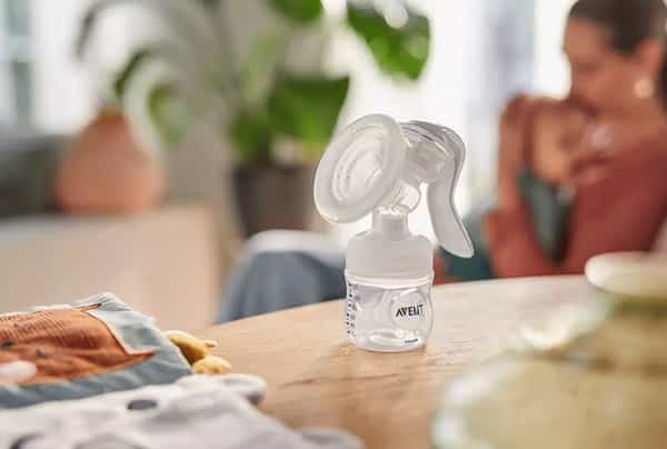 Philips Avent Comfort Manual Breast Pump Soft Petal Shape Massage Cushions Scf330/20