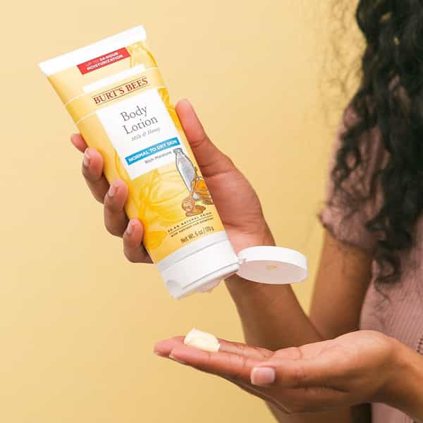 Burt's Bees Body Lotion | Milk & Honey | 340 G | Pack Of 2