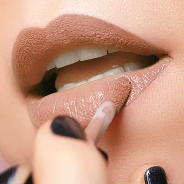 Myglamm Lit Liquid Matte Lipstick-Rbomb