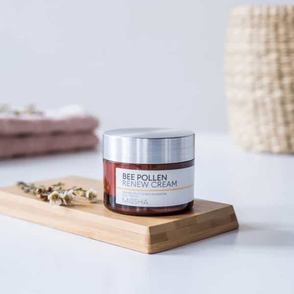 Missha Bee Pollen Renew Cream - Korean Skincare - For Moisturisation - Hydration - 50Ml