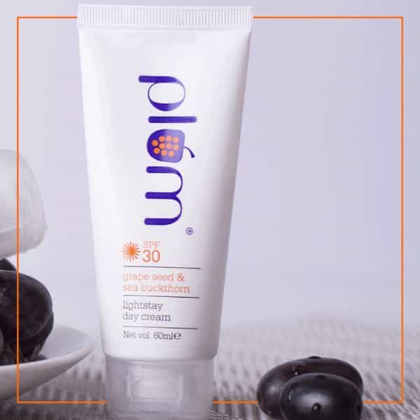 Plum Grape Seed & Sea Buckthorn Light Stay Day Cream - Spf 30 Pa++ - 60 Ml