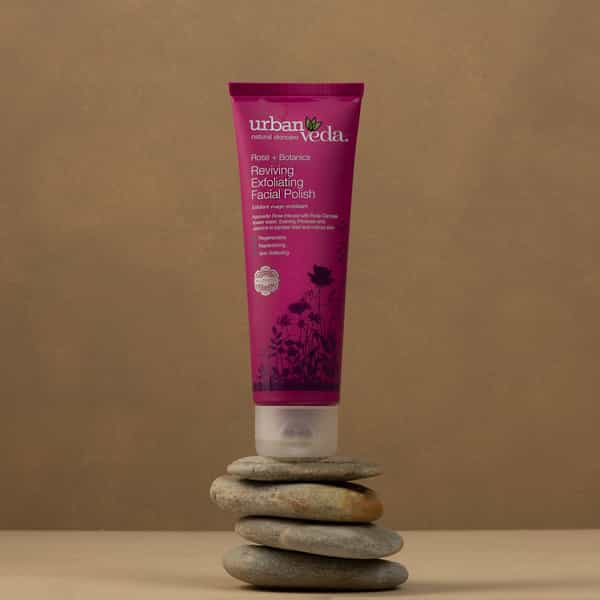 Urban Veda Reviving Rose Exfoliating Facial Polish 125 Ml