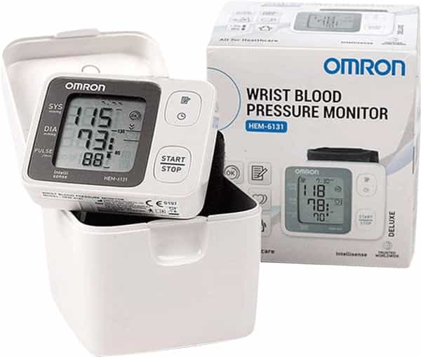 Omron Hem 6131 Digital Wrist Bp Monitor 1