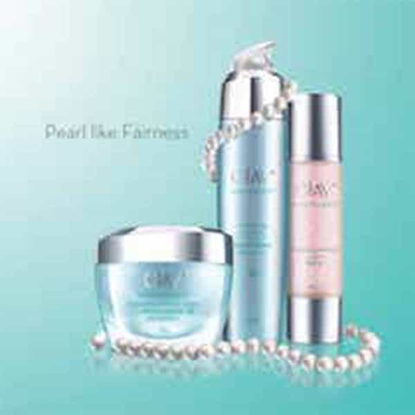 Olay White Radiance Advanced Whitening Fairness Night Essence Skin Cream Moisturizer 50 Gm