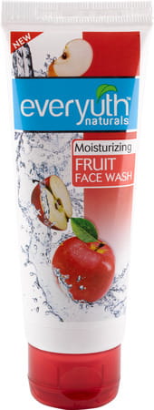 Everyuth Naturals Moisturizing Fruit Face Wash With Apple Extracts 50 Gm
