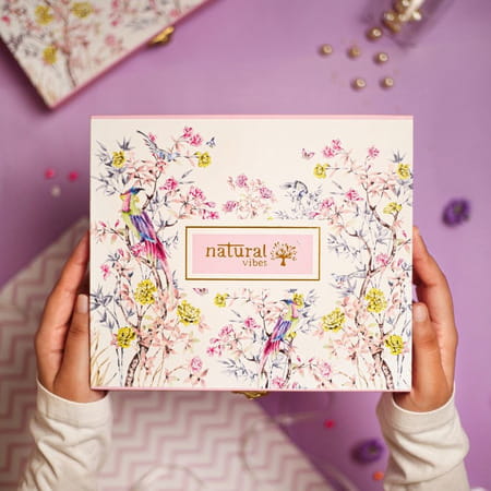 Natural Vibes Glow Getter Gift Set With Jade Gua Sha | Face Serum & Face Oils