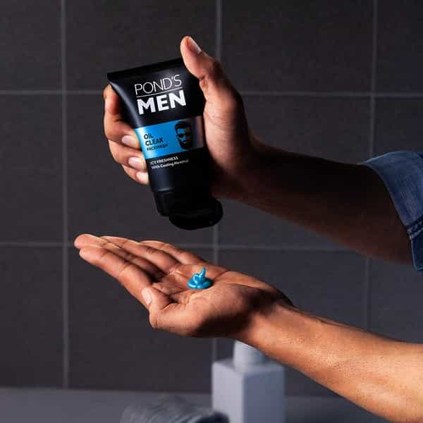 Pond's Men Oil Clear Facewash- 100 G