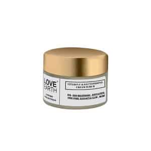 Love Earth Vitamin C And Glutathione Face Scrub With Vitamin C & Essential Oils 50gm