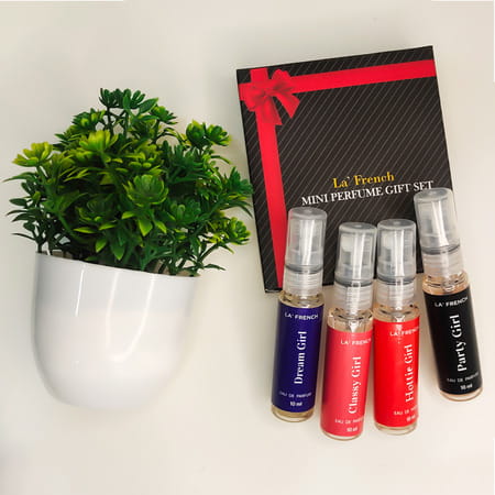 La French Sassy Mini Gift Set Perfumes For Women 4 X 10ml