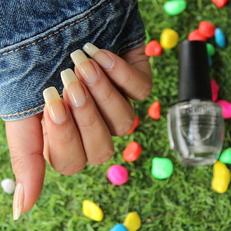 Debelle Nail Hardener | Transparent Coat | 15 Ml