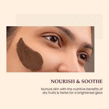 Mother Sparsh Turmeric And Sandalwood Glowing Face Ubtan Powder For Glow & Brightens Skin - 40gm