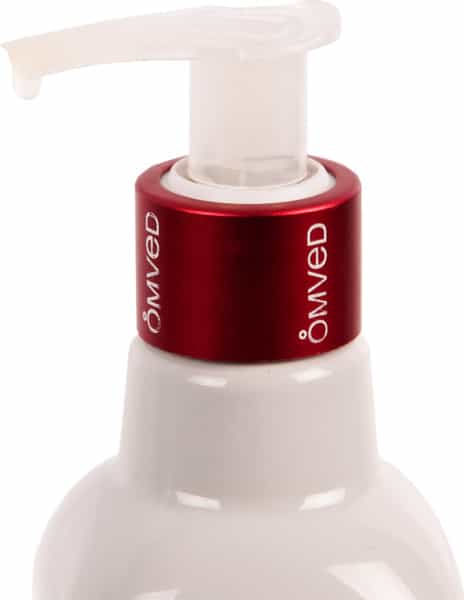 Omved Therapies Glow Face Wash For Skin Lightening -200 Ml