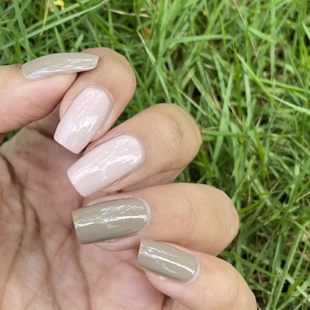 Debelle Gel Nail Polish Gift Set Of 2 Peony Blossom | Cocobean - 16 Ml (8 Ml Each)