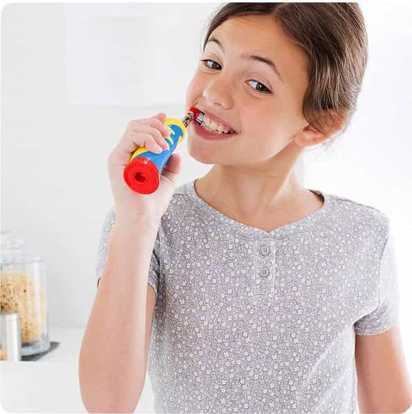Oral-B Kids Electric Rechargeable Toothbrush Replacement Refills Featuring Disney Frozen - Pack Of 2