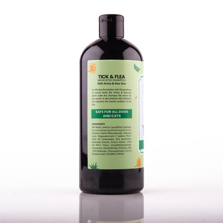 Bakson Veterinary Tick & Flea Medicated Shampoo| Paraben Free | For Dogs & Cats 500 Ml
