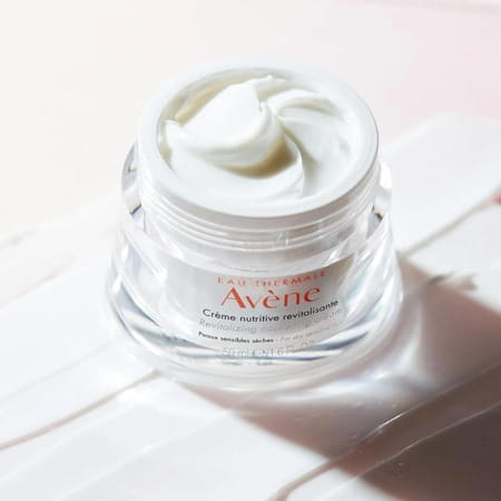 Avene Combination Skin Kit With Thermal Spring Water & Revitalizing Nurishing Cream & Sunscreen