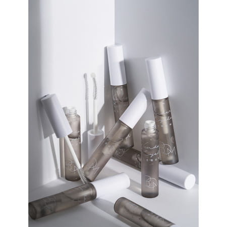 B.O.M Wonder Eyelash Serum - Nourishing Formula - Curled Eyelashes - 8ml