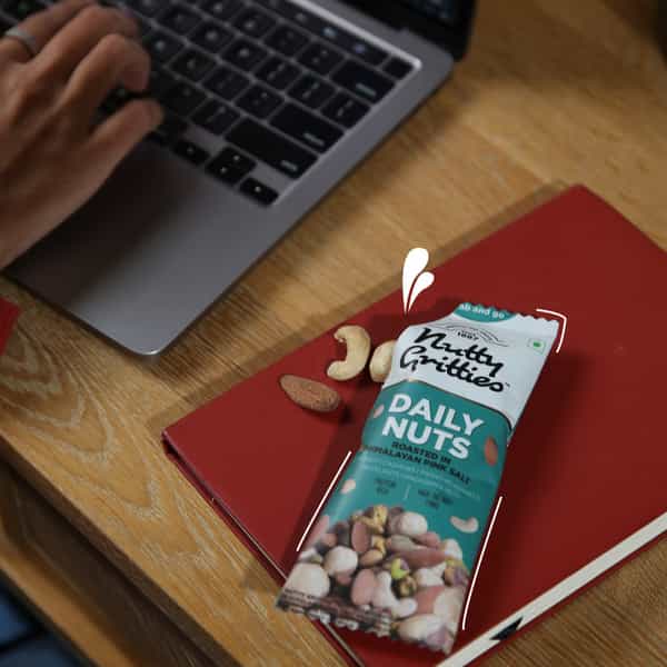 Nutty Gritties Daily Nuts Roasted In Himalayan Pink Salt -210G (Pack Of 6 X 35G Each)
