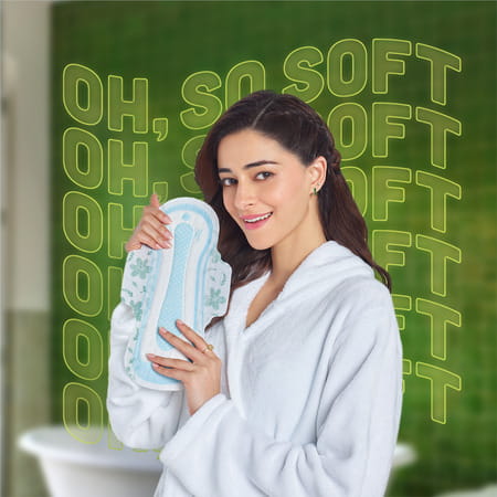 Whisper Ultra Clean Sanitary Pads For Women Xl+ 50 Napkins