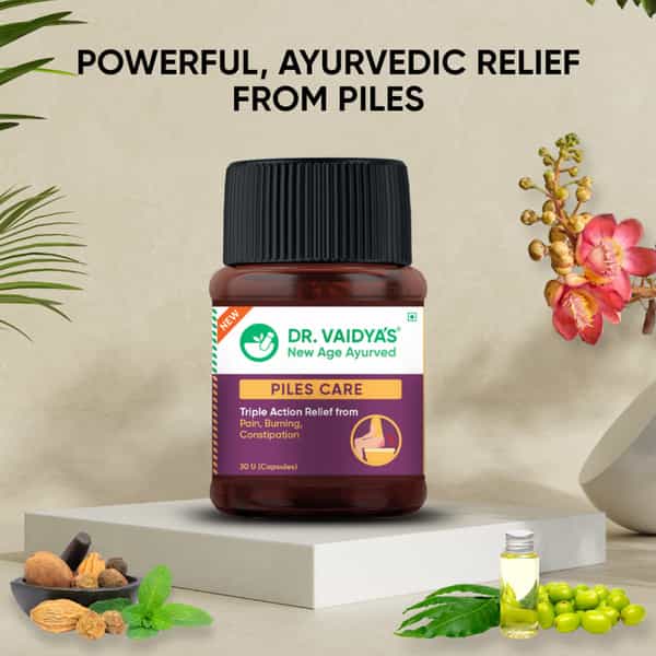 Dr. Vaidya's Ayurvedic Piles Combo - 30 Caps - Piles Care Capsules X 2 & 1 Litre Of Aloevera Juice