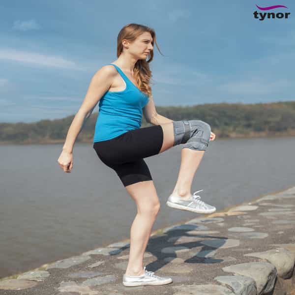 Tynor Knee Cap With Rigid Hinge Grey Medium 1 Unit