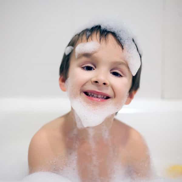 Mamaearth Brave Blueberry Body Wash For Kids With Blueberry & Oat Protein - 300 Ml