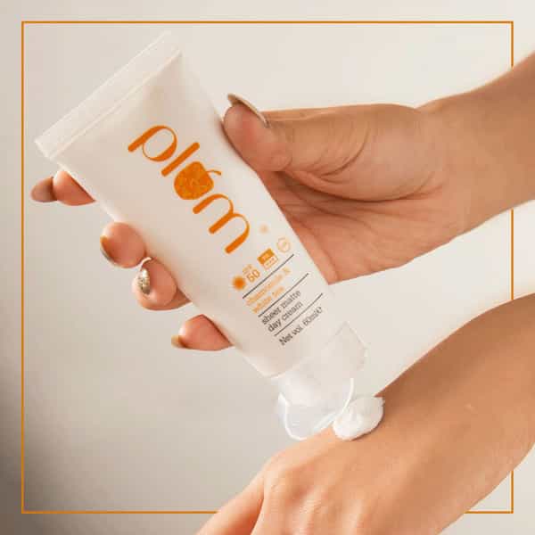 Plum Chamomile & White Tea Sheer Matte Day Cream Spf50- 60 Ml