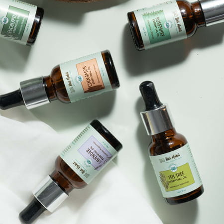 Nat Habit Tea Tree Essential Oil For Acne & Pimples | Blemishes Flakes | Undiluted 100% Pure - 15ml