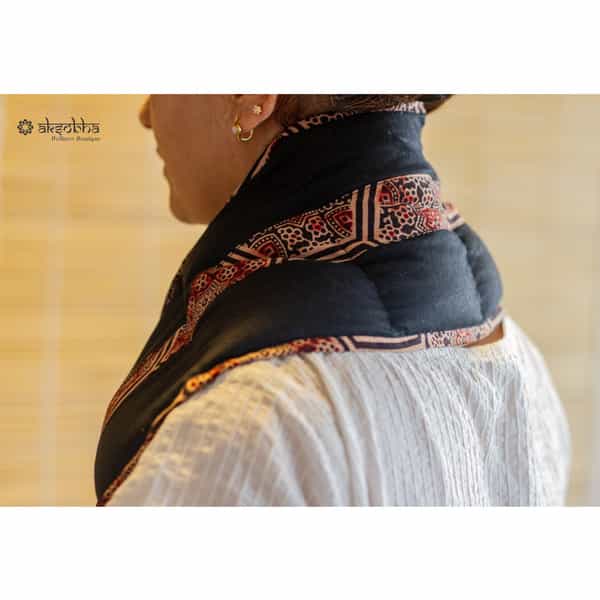 Aksobha Neck Pain Relief Herbal Hot & Cold Therapy Pack