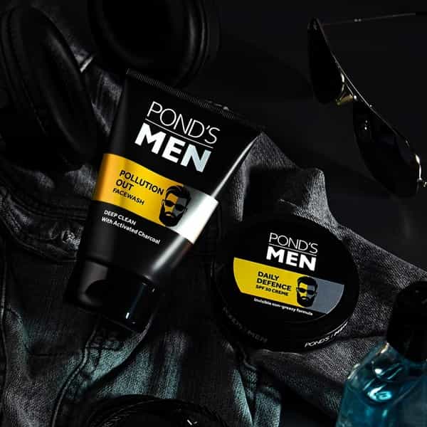 Pond's Men Pollution Out Activated Charcoal Deep Clean Facewash - 100 G