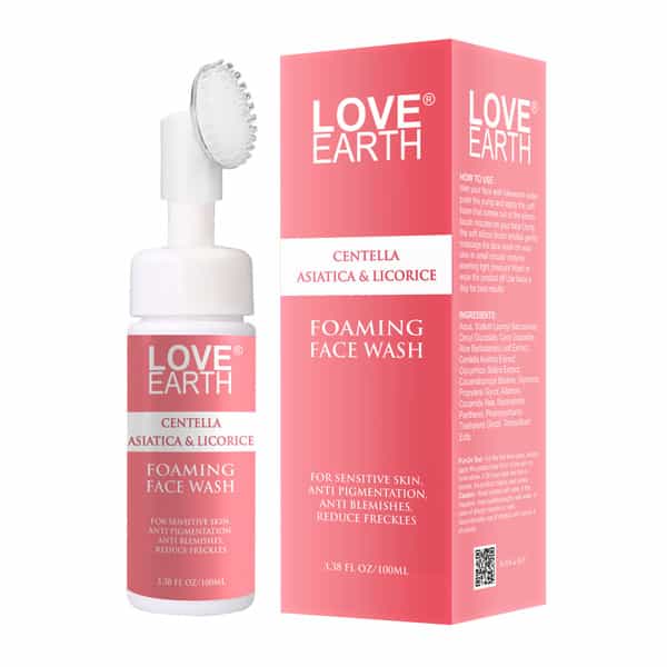 Centella Asiatica & Licorice Foaming Face Wash White
