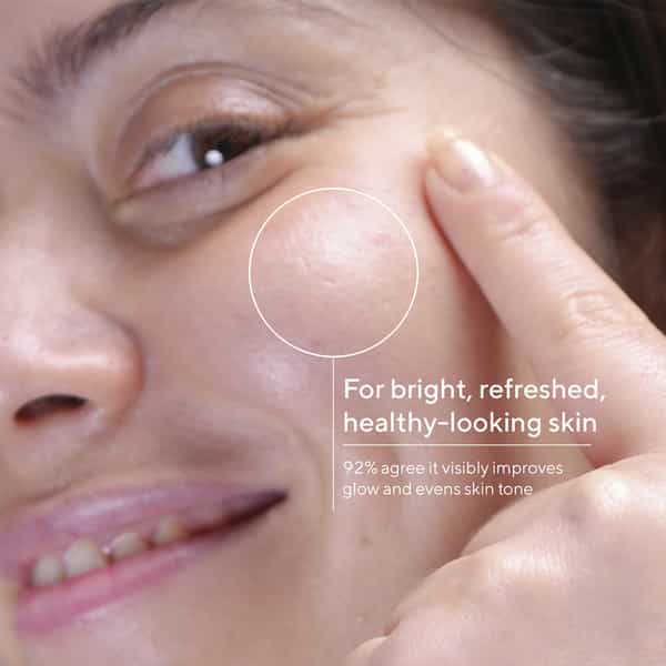 Cos-Iq Vitamin C-5% Brightening And Glow Face Wash(100Ml)