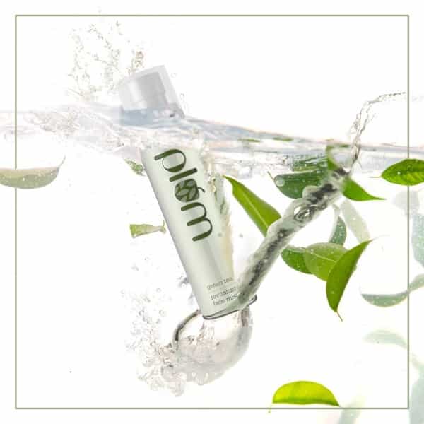 Plum Green Tea Revitalizing Face Mist- 100 Ml
