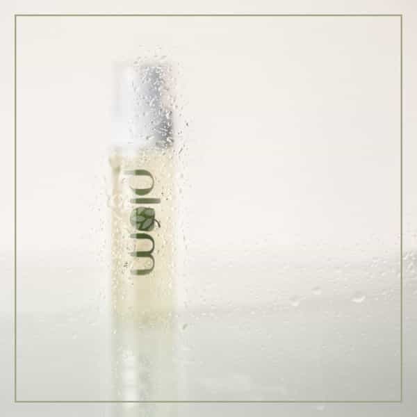 Plum Green Tea Revitalizing Face Mist- 100 Ml