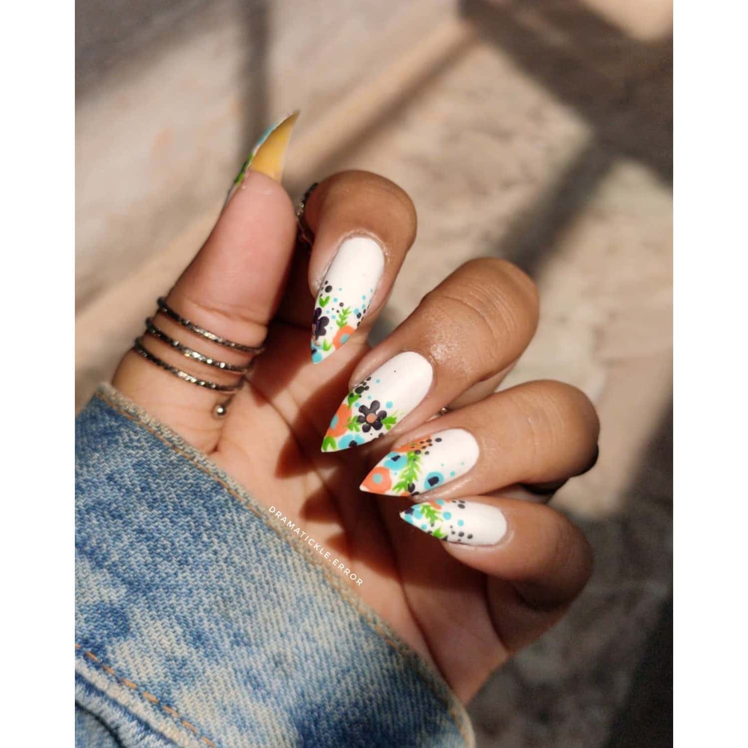 Buy DEBELLE GEL NAIL LACQUER VANILLA CROISSANT ONE COAT WHITE NAIL