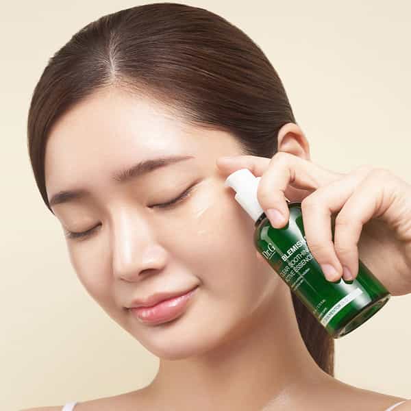 Dr.g R.e.d Blemish Clear Soothing Active Essence - Targeted Skincare Solution - 80Ml