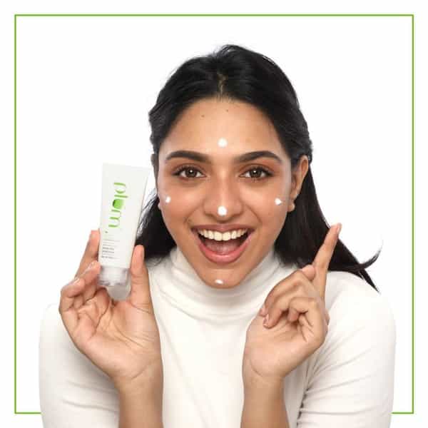 Plum Hello Aloe Caring Day Moisturizer- 60 Ml