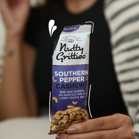 Nutty Gritties Southern Pepper Cashews - 240g ( Pack Of 6 X 40g Each)