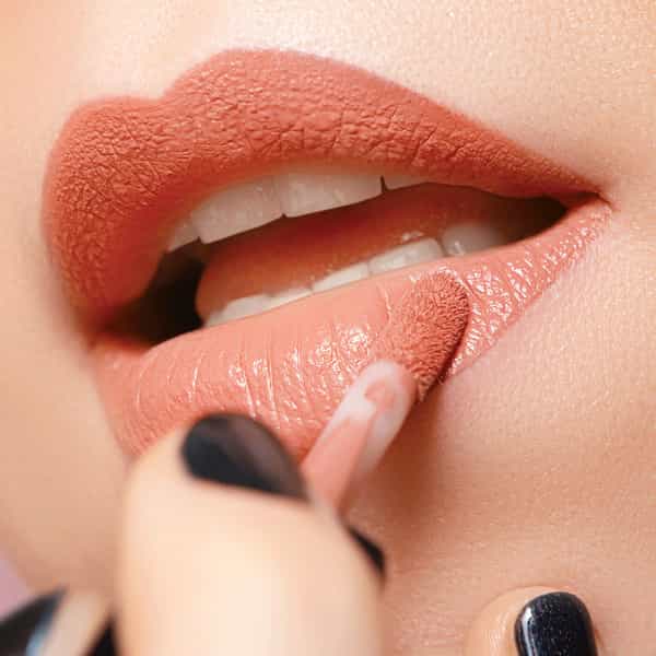 Myglamm Lit Liquid Matte Lipstick-Booty Call