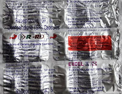 R Rd Strip Of 15 Capsules